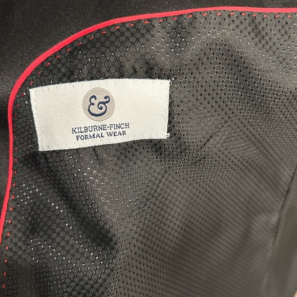 Kilburne-Finch, Tuxedo Jacket, Size 52R Excellentnt Cindition, Worn 1 Time - Picture 2 of 2